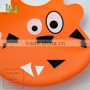 OEM Wholeale Baby Bib Silicone Cartoon Patterns FDA Grade Cute Soft Silicone Baby Bib Quality Choice thumbnail-1
