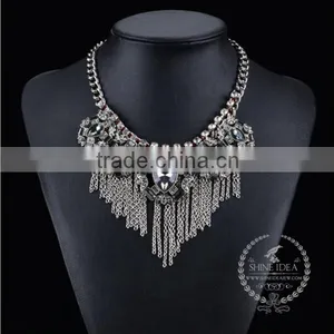 High Quality Vintage Rhinestone Chunky Statement Necklace Tin Alloy Fashion Women Pendant Necklace 6390072 thumbnail-2