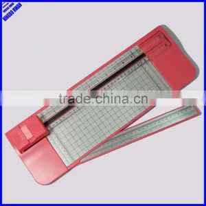 3 in 1 Multi Functional A4 Manual Plastic Rotary Paper Trimmer thumbnail-1