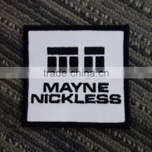 2016 Hot Sale Custom Fashion Eco-friendly Clothing Embroidery Patch Badges thumbnail-6