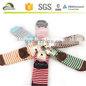 2015 New Design Custom High Quality Cotton Women Socks in Hot Sale thumbnail-3