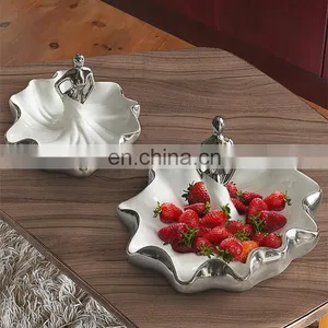 Hot Selling Living Room Decoration Accessories Luxury Silver Ceramic Home Table Decor Pieces thumbnail-3