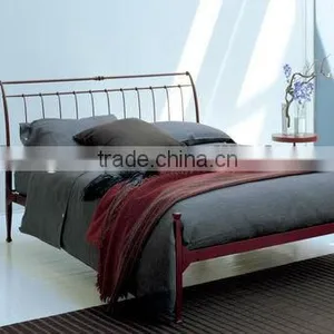 Classical Iron Beds thumbnail-1