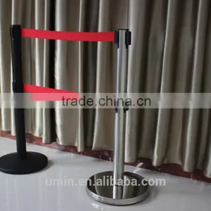 Retractable Queue Strap Barrier thumbnail-3