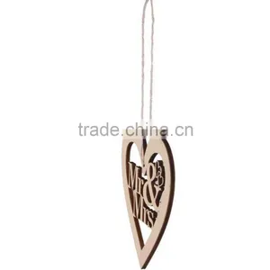 Wedding Decoration Heart Wood Pendant With MR&MRS Laser Carving thumbnail-3
