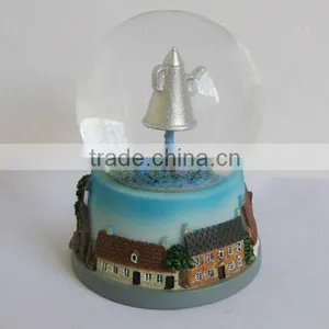High Quality Resin Customized Snow Globe,water Globe thumbnail-1