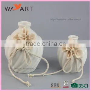 Elegant Flower White Ceramic Lavender Essential Oil thumbnail-1