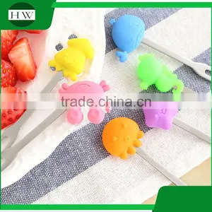 Silicone Stainless Steel Ceramic Tableware Cartoon Sea Animal Fruit Fork Set thumbnail-4