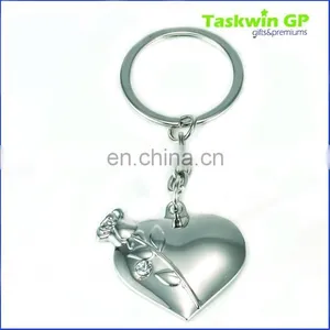 Newest Custom Design Zinc Alloy Making Rhinestones Metal Keychain in Luxury Style thumbnail-5