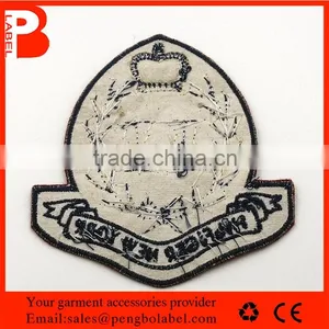 2015 Hot Sell Professional Customized Logo Design Embroidery Badges thumbnail-2