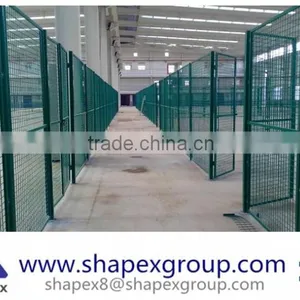 China Supplier Hot-dipped Galvanized / Pvc Coated / Powder Coated Welded Wire Mesh Fence thumbnail-1