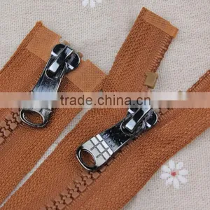 Heavy Duty Plastic Zipper Ykk Zipper Riri Zipper thumbnail-1