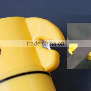 Wholesale Multifunction Emergency Safety Hammer With Flashlight & Belt Cutter thumbnail-2
