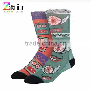OEM Custom Made Logo Indoor Socks/classic Fashion Sport Sock/personalized Cotton Socks High Quality thumbnail-3