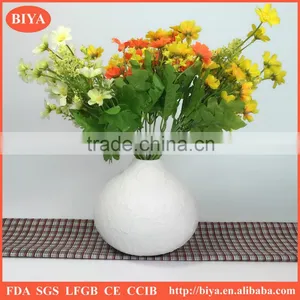 Lowest EU Anti-dumping Duty Ceramics Unique Wholesale Good Price White Porcelain Flower Pot With Relief Embossment Vase Flower thumbnail-1