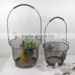 S/2 Antique Golden Metal Hanging Basket thumbnail-1