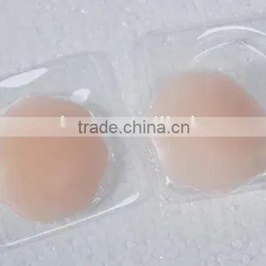 Reusable and Self -adhesive Silicone Sexy Ladies Nipple Covers thumbnail-4