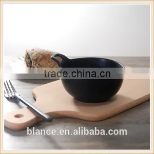 Ceramic Matte Salad Bowl in Ear Design thumbnail-1