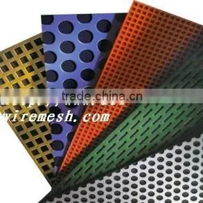 Perforated Metal Sheet thumbnail-1