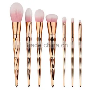 Wholesale High Quality 7pcs Rainbow Handle Cosmetic Makeup Brush Set for Women thumbnail-5