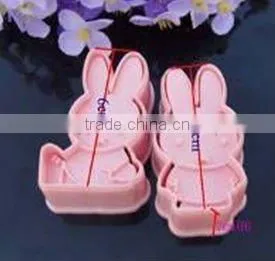 Cake Decoration Tool- 2pcs Plastic Cartoon Cake Cutter Fondant Sugarcraft thumbnail-1
