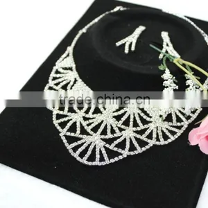 2015 Hot Sale Trendy Design Shining Luxury Bridal Jewelry Set Diamond Jewelry Set thumbnail-1