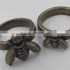 Bee Ring Animal Ring thumbnail-1
