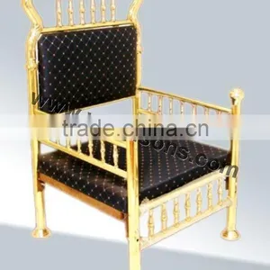 Cool Wedding Chairs thumbnail-1