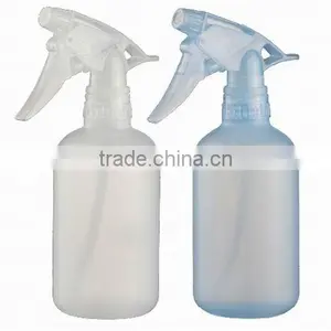 Plastic Trigger Spray Bottle thumbnail-1
