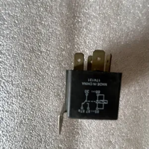 High Quality XCMG Spare Part Main Power Switch 803608842 thumbnail-4