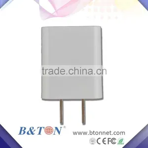 5V 1.5A Universal Travel Adapter With Usb Charge CE FCC Approval thumbnail-3