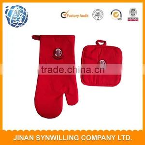 Christmas Gifts Printing Baking Gloves Set Microwave Mitts thumbnail-3
