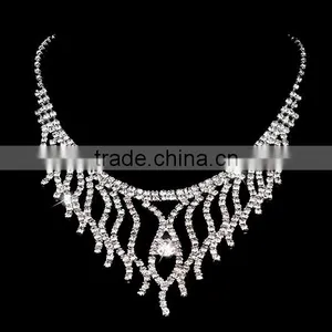 Romantic Women Silver Plated Tiara and Necklaces Earrings Made in China thumbnail-3
