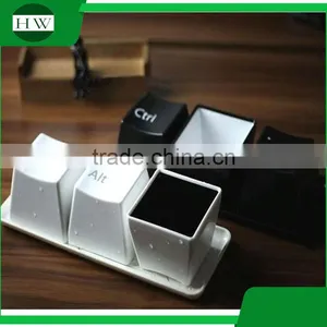 White & Black Drinking Plastic Keyboard Cup thumbnail-1