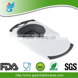 New Product Plastic Cutting Board With Collapsible Silicone Basket thumbnail-1
