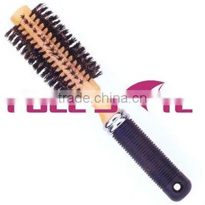 Round Hair Brush thumbnail-1