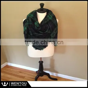 Wholesale Oversized Plaid Tartan Blanket Scarf thumbnail-3
