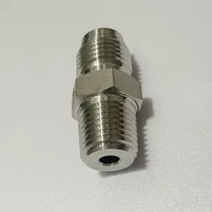 NPT Male to VCR Male Adapter With 1/4