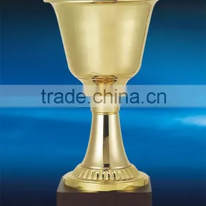 T822 YIWU EV Sport Metal Trophy Cup Wooden Base High Quality Wholesale thumbnail-1