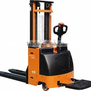 Forklift | Self Propelled Electric Stacker for Europallets thumbnail-1