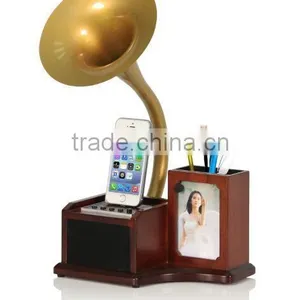 Vintage Gramophone Speaker for Iphone /ipod Player thumbnail-2