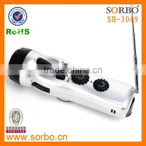 Hand Crank FM&AM Radio With Flashlight Torch thumbnail-3