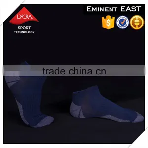 Wholesale Custom Technical Plain Knitting Lycra Silver Cotton Blend Yarn Men Sport Socks thumbnail-5