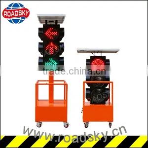 Factory Price Solar Power LED Traffic Signal Light thumbnail-1