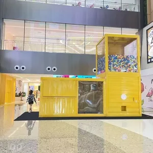 Outdoor Large-scale Combined Gashapon Machine – a Shopping Mall Promotion Gift Redemption Machine and Interactive Device. thumbnail-1