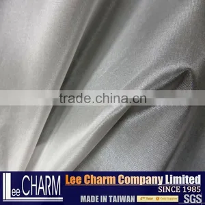 Semi-Dull Twill Satin Fabric for Ladies Dress thumbnail-6