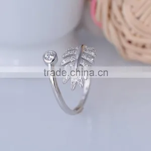 925 Sterling Silver Feather Shaped Cocktail Pave Setting Ring thumbnail-3