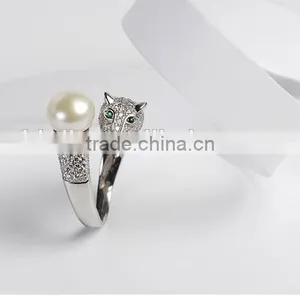 Shaped Sterling Silver Freshwater Button Pearl Earrings thumbnail-3