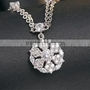 925 Silver Unique Chain Snowflake Diamond Pendant Necklace thumbnail-1
