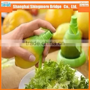 China New Design Orange Squeezer With Mini Manual Spray Lemon Jucier for Fruit Juice thumbnail-1